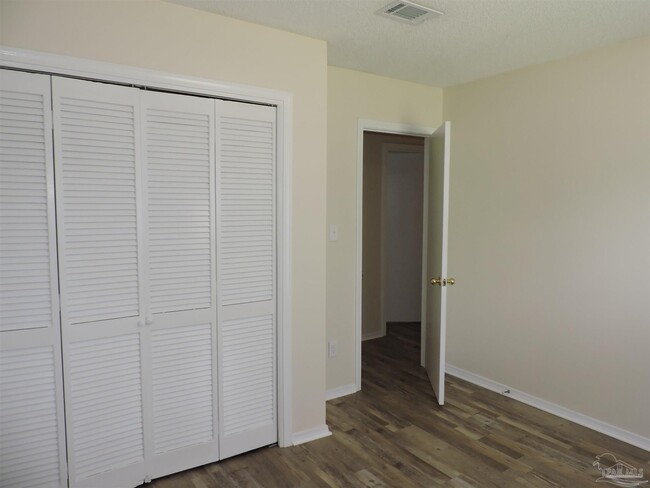 Building Photo - 7705 Deborah Dr
