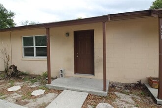 Building Photo - 920 Columbia Ave