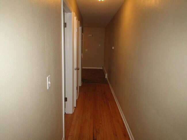 Building Photo - 290 Orchard Dr #4