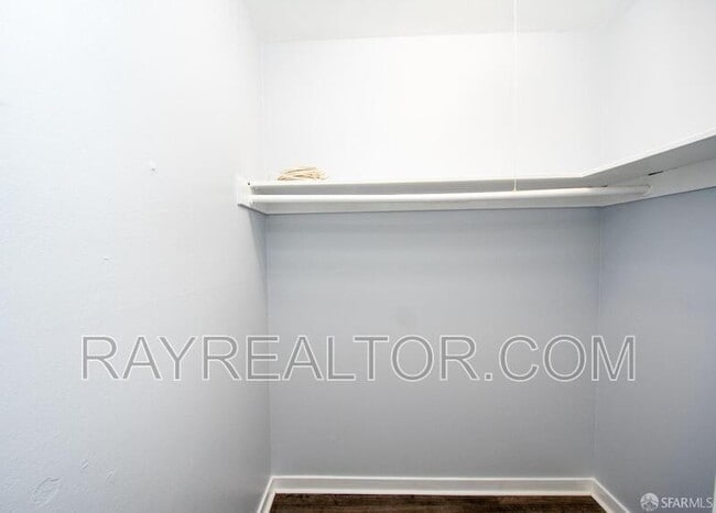 Building Photo - 459 Jersey St