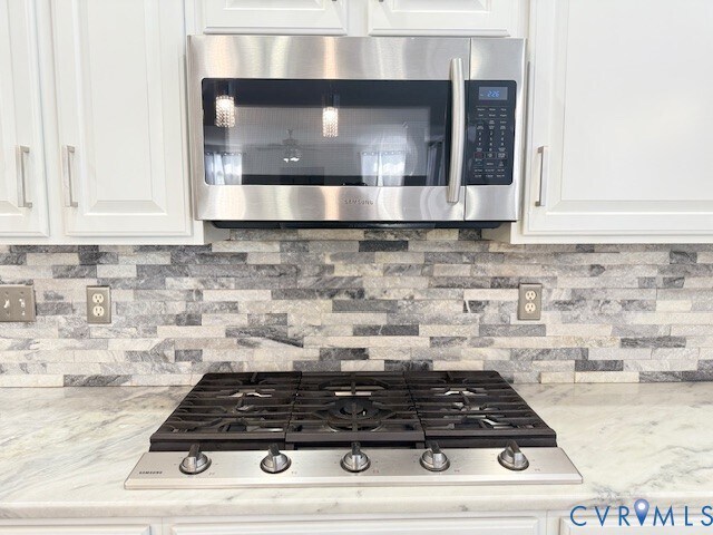 Building Photo - 9379 Roseland Ct