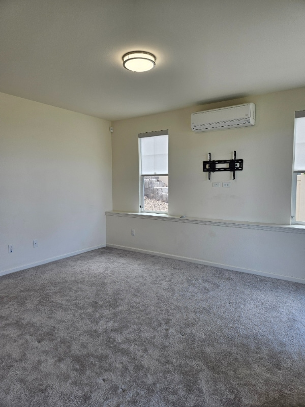 Building Photo - 172 Puaehu St