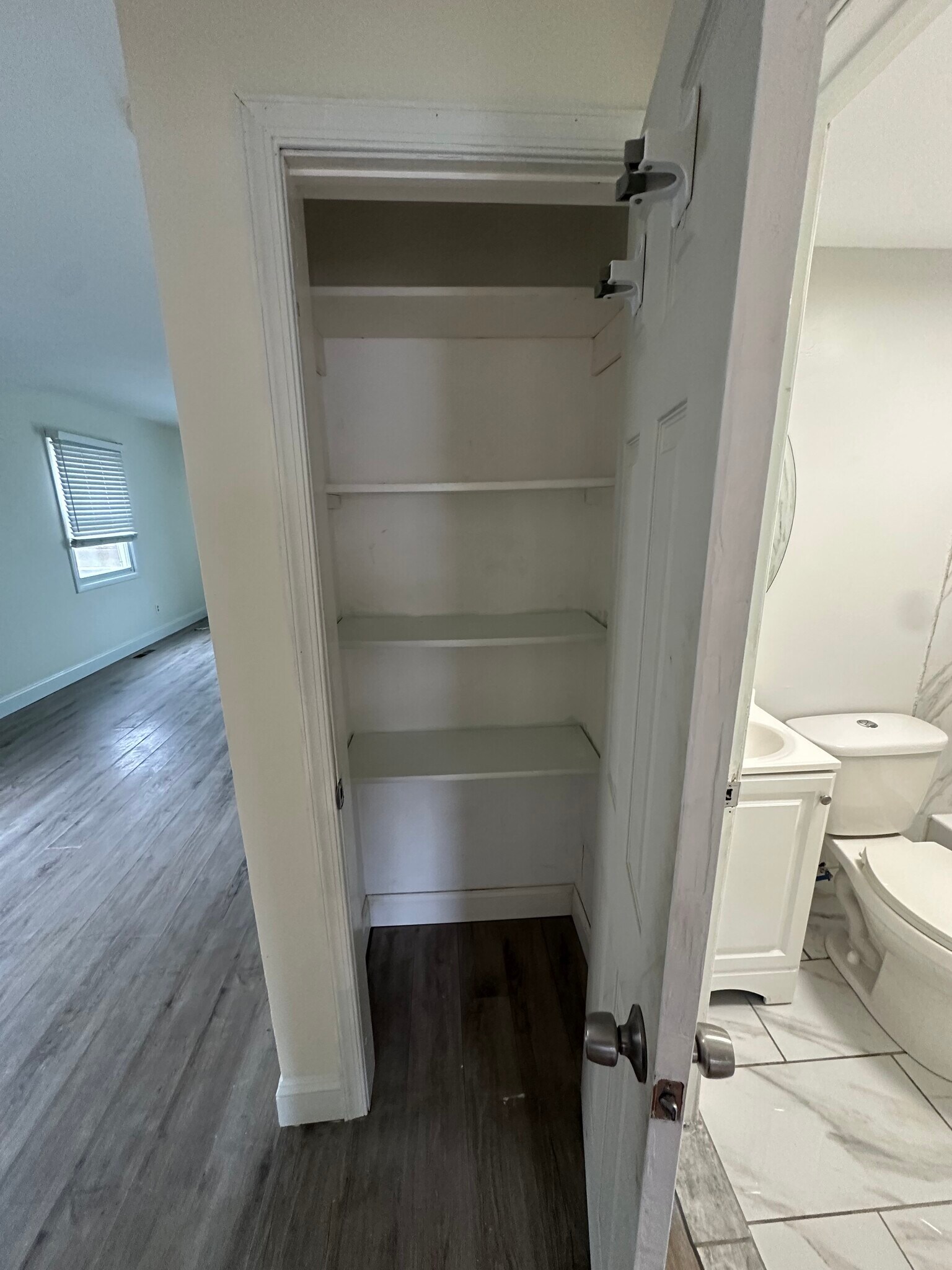 Building Photo - 1031 Lawnton Ter