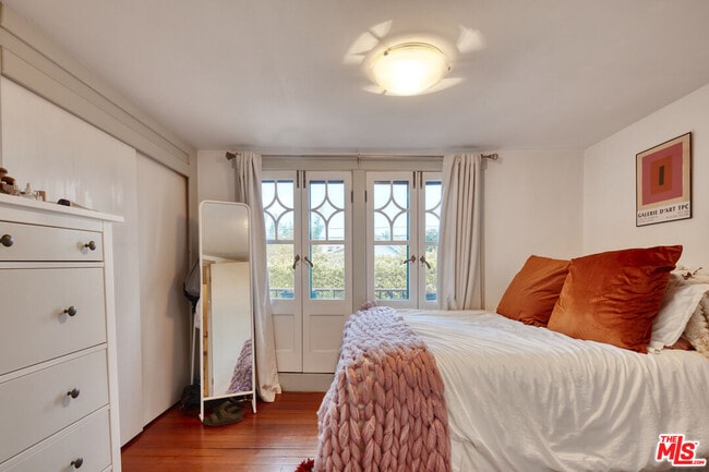 Building Photo - 453 Rialto Ave