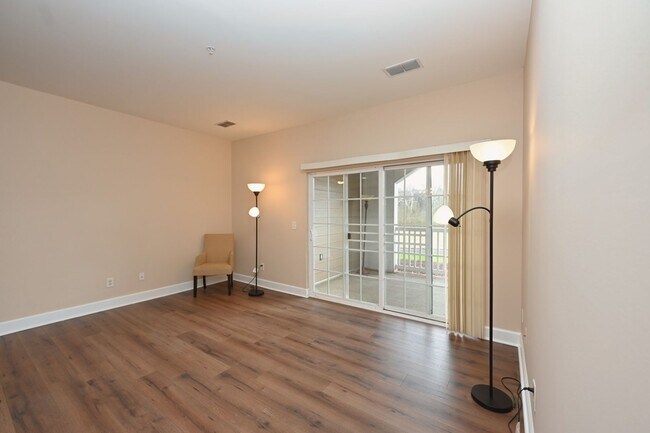 Building Photo - **PRISTINE GARDEN-LEVEL CONDO ON THE FIRST LEVEL NEAR PAVILION AND COMMUNITY GREEN SPACE**