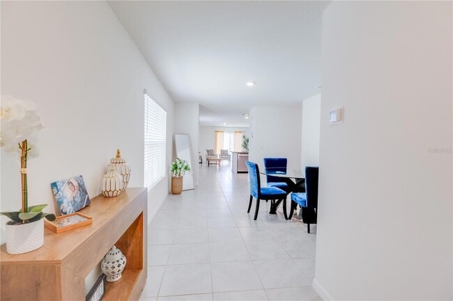 Building Photo - 8695 SW 46th Ave