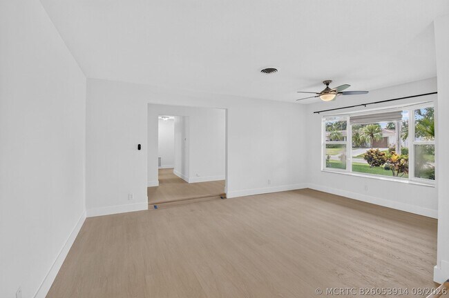 Building Photo - 1301 SW 8th St