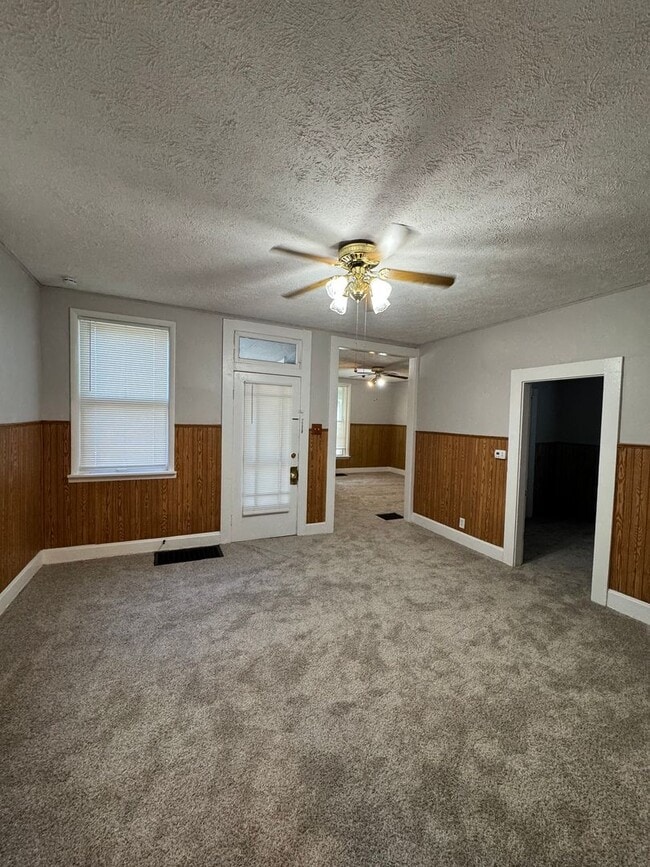Building Photo - Fountain Square - 2 BR home
