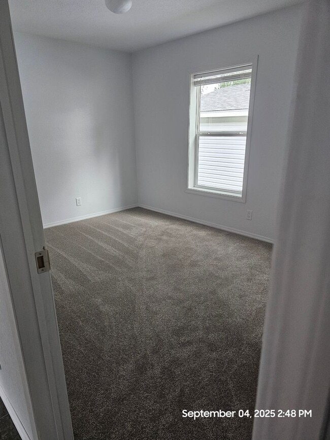 Building Photo - 3 bed 2 bath Manufactured Home