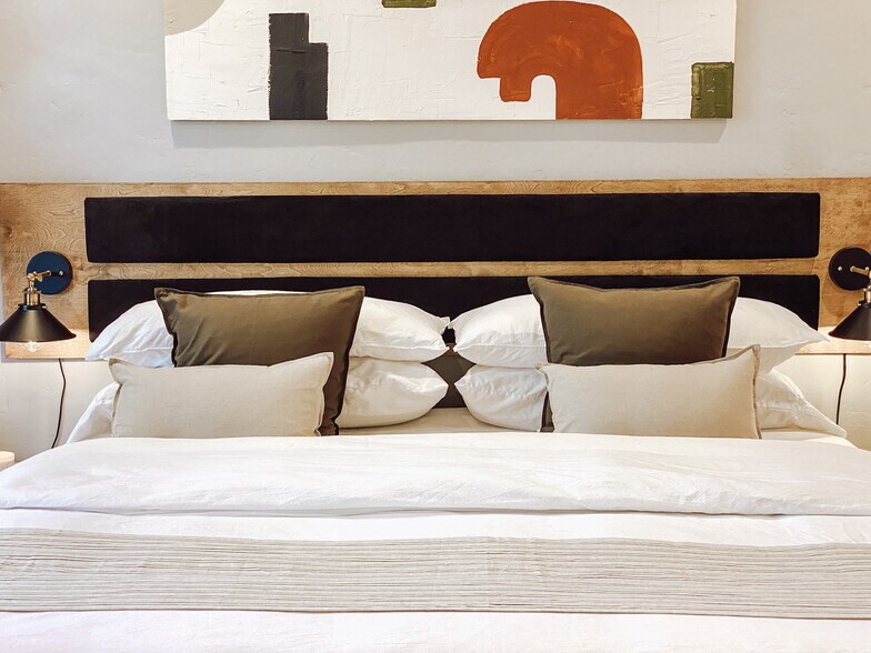 Primary Photo - The Adelon - FURNISHED SUITES