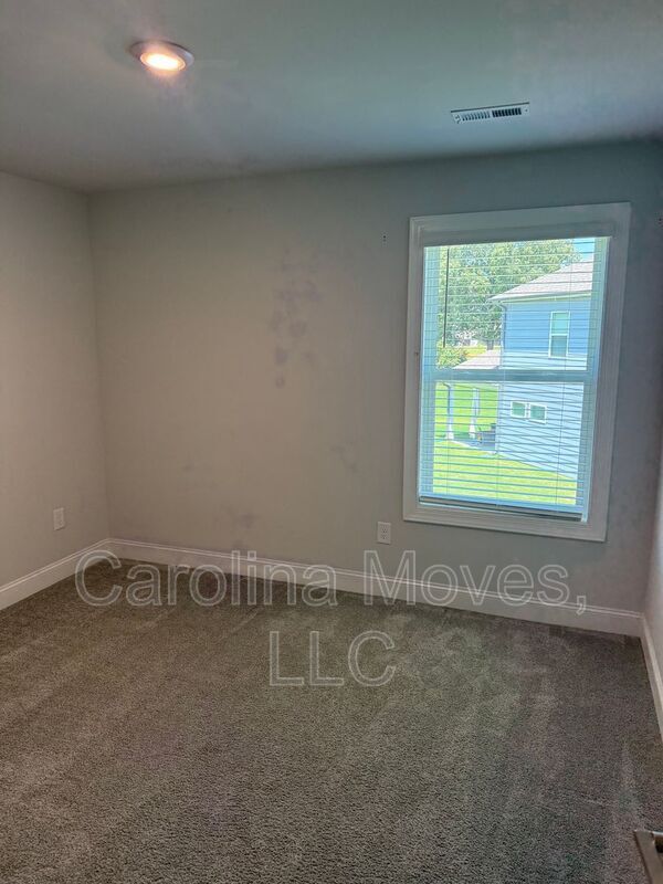 Building Photo - 2103 Greasby Ct
