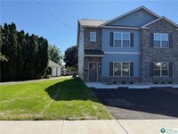 Building Photo - 960 Hilton St