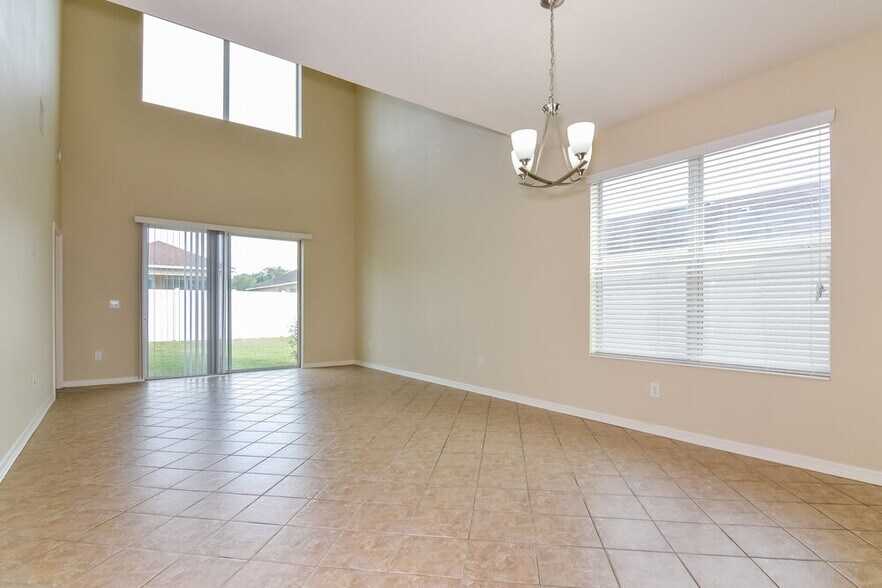 Building Photo - 8322 Deerland Bluff Ln