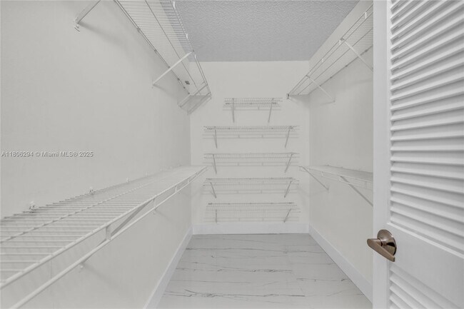 Building Photo - 4154 NW 90th Ave