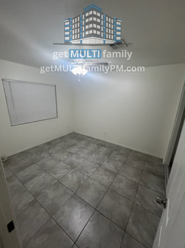 Building Photo - "Rent Reduced - New Year's Special" 2-Bedr...