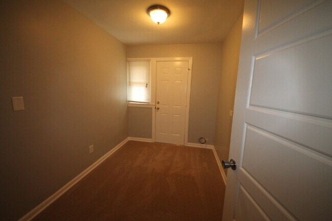 Building Photo - 1269 Simms Pl NE