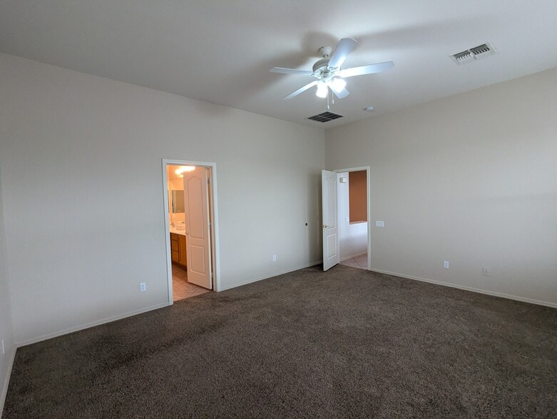 Building Photo - 10479 E Superstition Range Rd