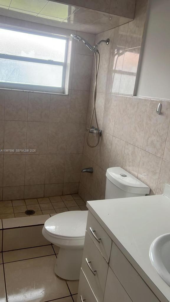 Building Photo - 3347 SW 23rd St