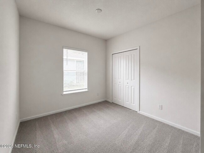 Building Photo - 112 Wrensong Pl