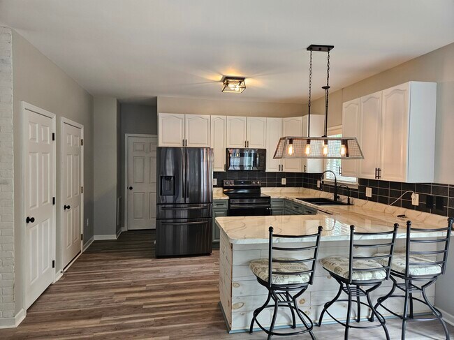 Building Photo - 14110 Shelby Cir
