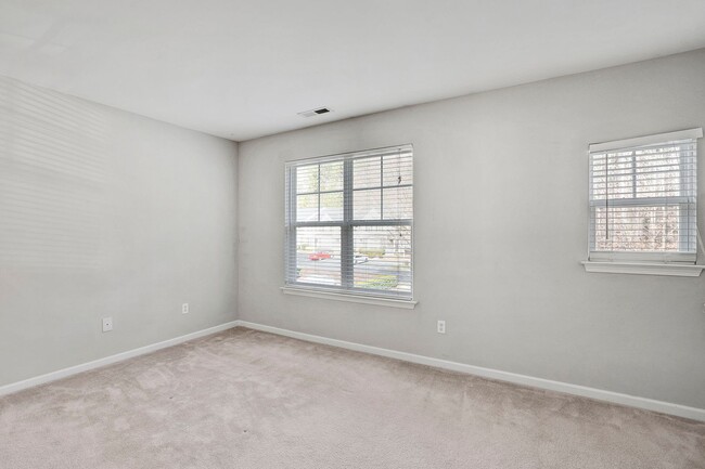 Building Photo - Cute and cozy townhome in Camden Park