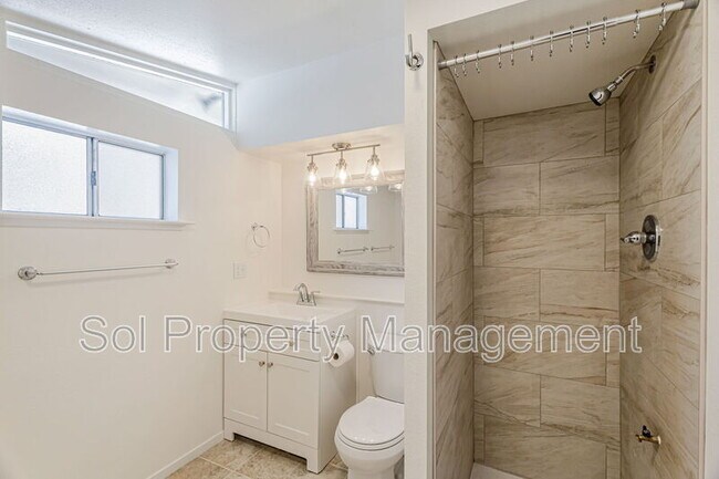 Building Photo - 417 Belle Monti Ct