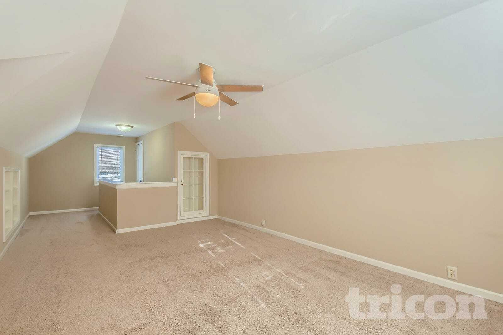 Building Photo - 2942 Zenith Ave N