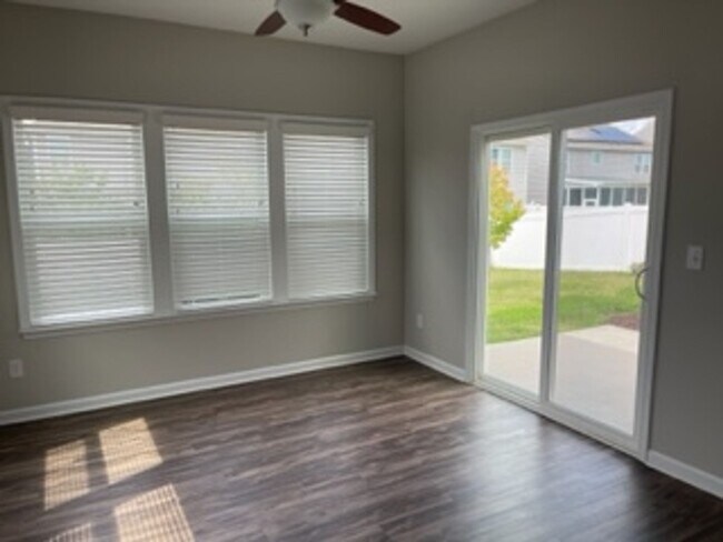 Building Photo - Coming Soon! 3 Bedroom Single Family Home