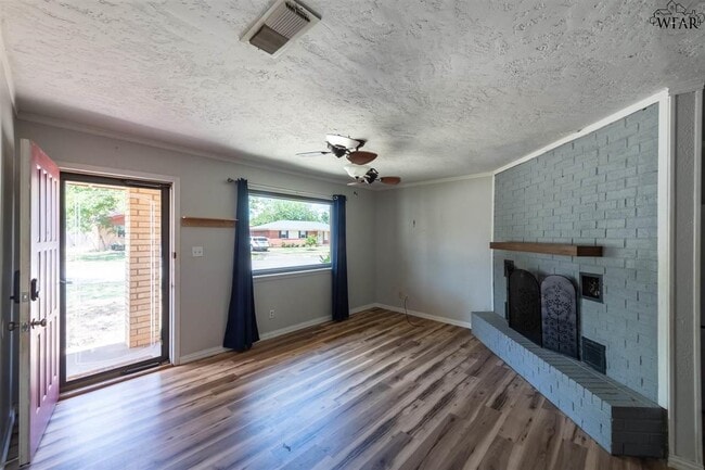 Building Photo - 4661 Briarwood Dr