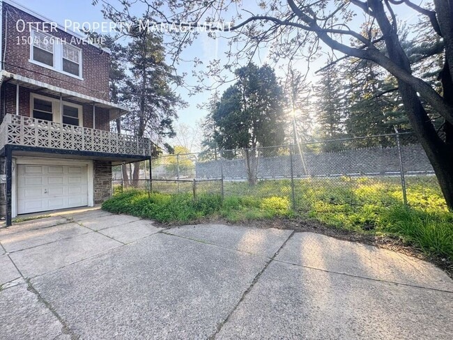 Building Photo - 1504 66th Ave