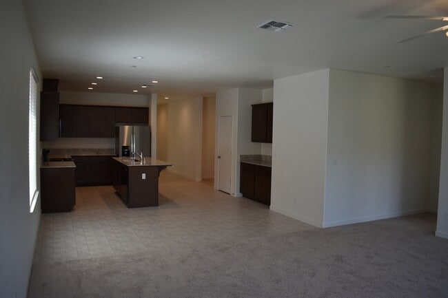 Building Photo - 4721 Irma Dr