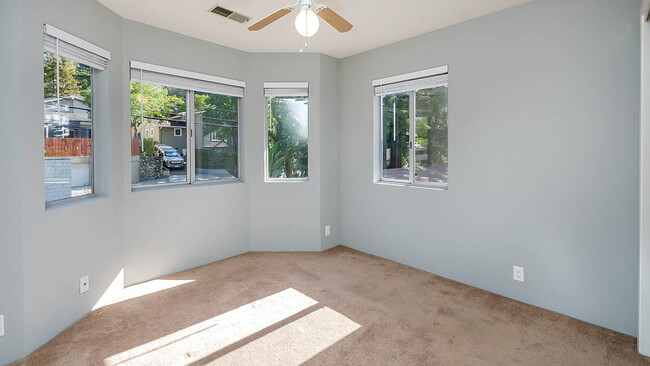 Building Photo - 766 Canyon Rd