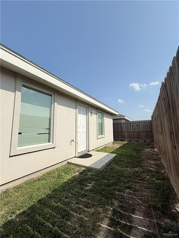 Building Photo - 3413 Sahara Dr