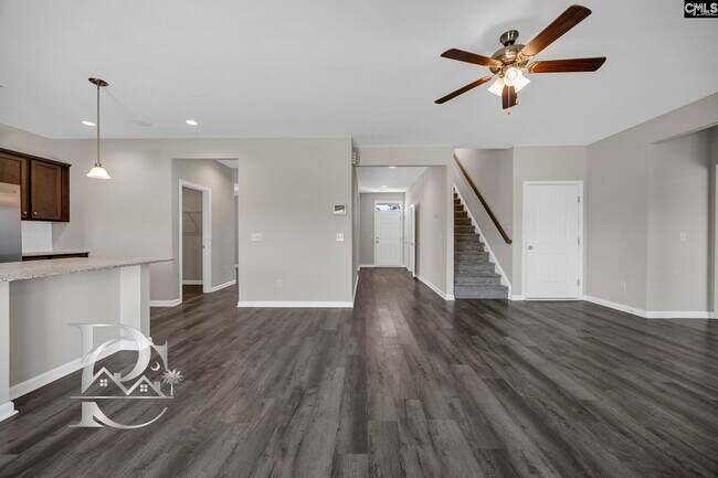 Building Photo - 5 Spinney Ct