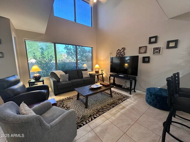 Building Photo - 11022 N Indigo Dr