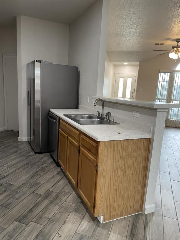 Building Photo - 2211 Garrett Dr