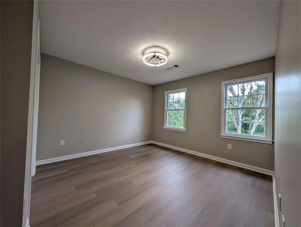 Building Photo - 443 Cricket Ridge Ct