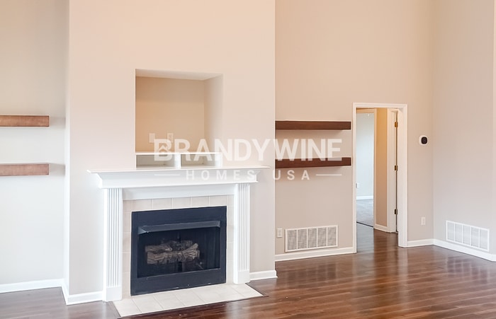 Building Photo - 9876 Brimfield Dr