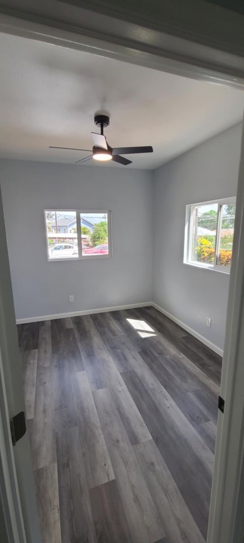 Building Photo - Large fully renovated home with an Ohana i...