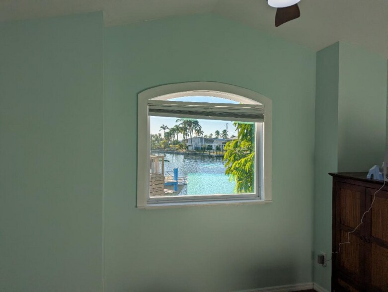 Building Photo - 4450 Pine Island Rd