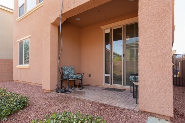Building Photo - 2070 Morro Vista Dr