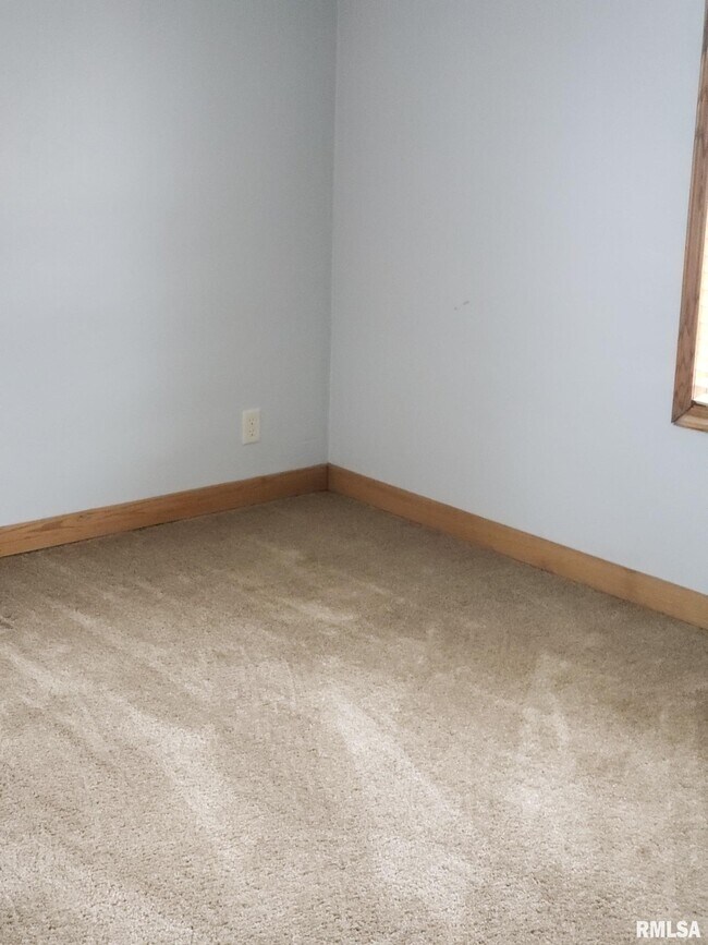 Building Photo - 2330 45th St