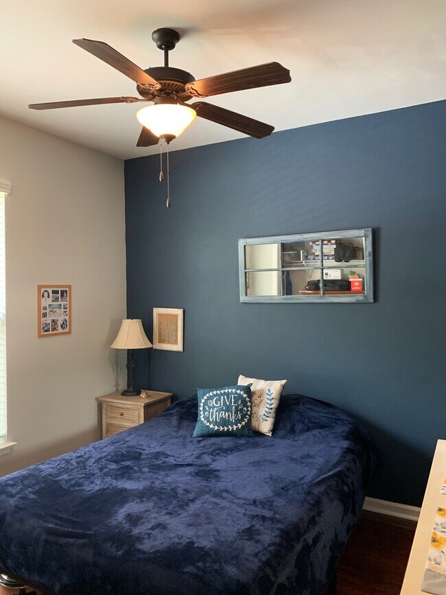 Building Photo - 3/2 IN HAMPTON CREEK SUBDIVISION- AVAILABLE SEPTEMBER 1, 2026