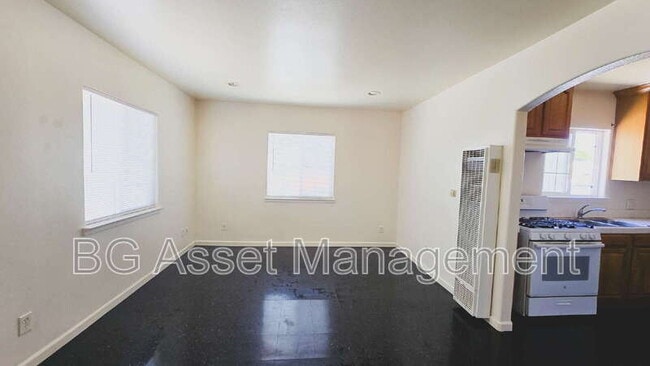 Building Photo - 1770 Garvin Ave