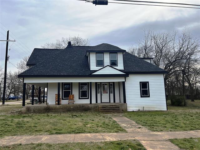 Building Photo - 323 E Grand Ave