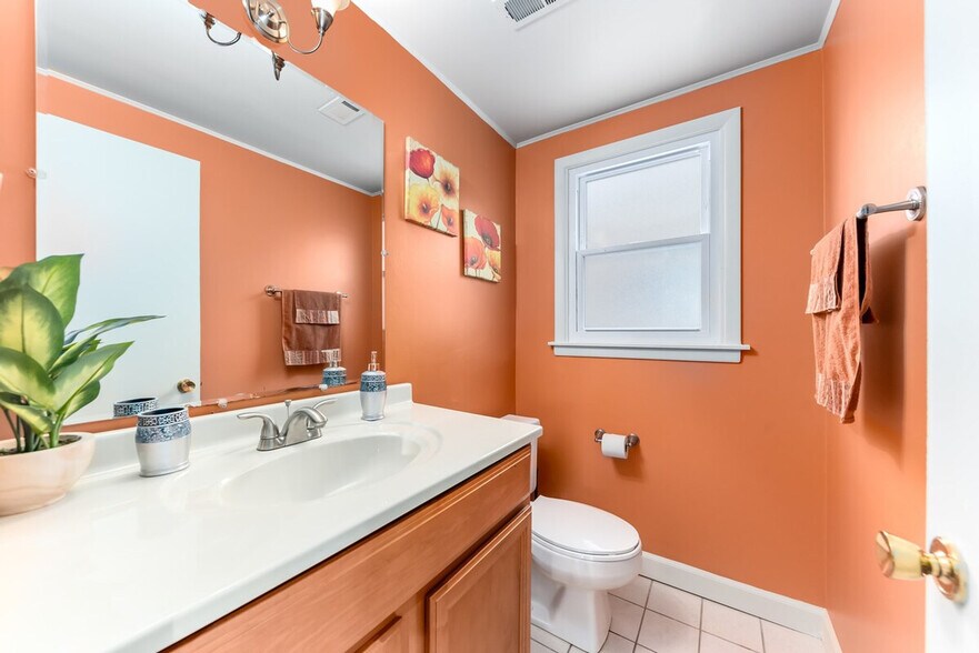 Building Photo - 8501 Loveland Ln