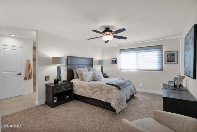 Building Photo - 4883 N Granite Reef Rd