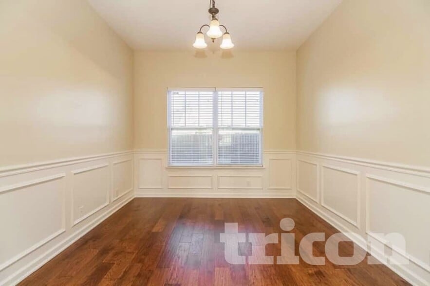 Building Photo - 2106 Tabasco Way