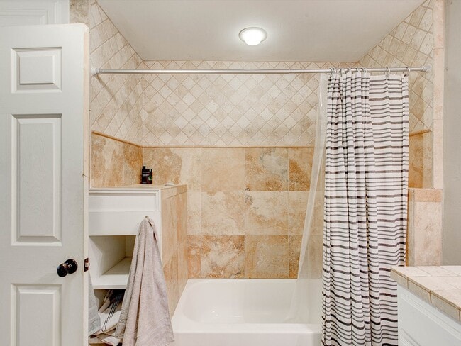 Building Photo - 3705 Brighton Rd