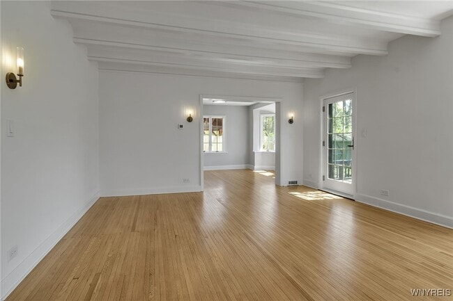 Building Photo - 305 Girard Ave